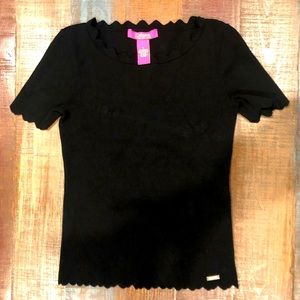 Scalloped short sleeve Sweater S EUC